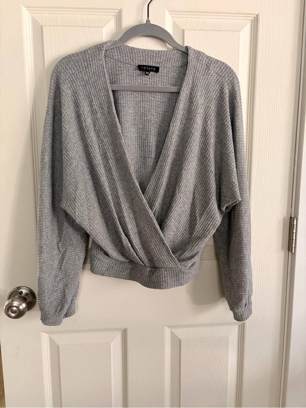 State Gray Waffle Knit Faux Wrap V-Neck Sweater Women’s XS